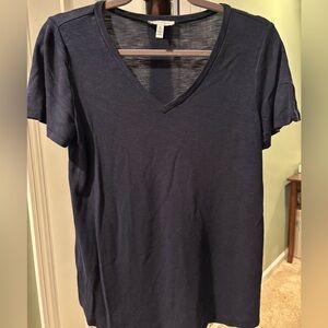 Jessica Simpson Deep Blue V-Neck Tee size small